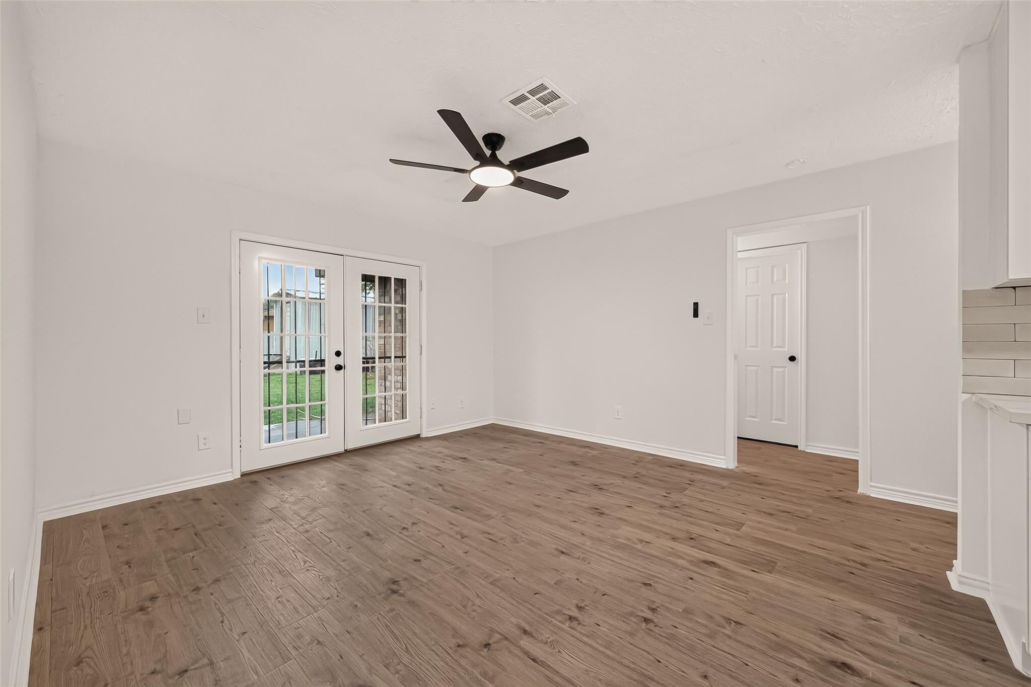 1910 Rainy River Drive