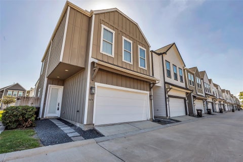 Photo of 8474 Berry Green Lane, Houston, TX 77022 (MLS # 77109234)