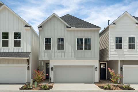 Photo of 5815 Highland Sun Lane, Houston, TX 77091 (MLS # 33056718)