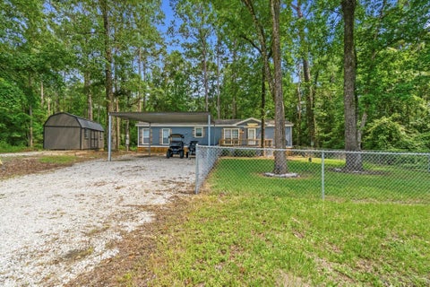 Photo of 165 Black Walnut, Livingston, TX 77351 (MLS # 40196909)