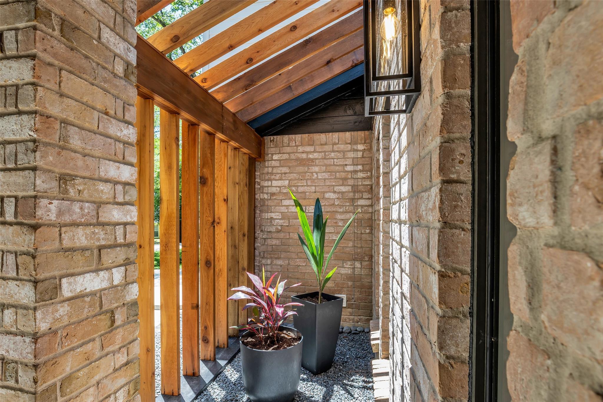 53 E Torchpine Circle