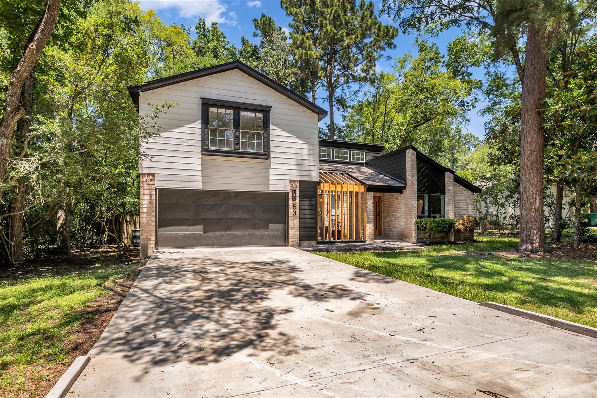 53 E Torchpine Circle