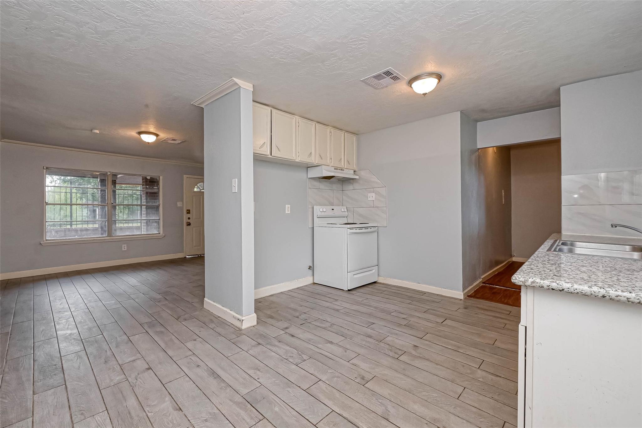 5431 Willow Glen Drive