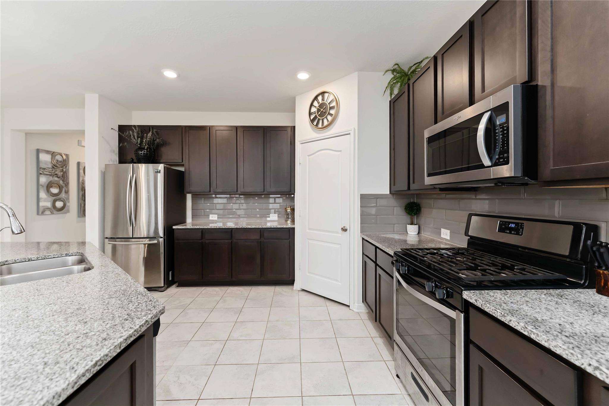 5203 Castle Discordia Street