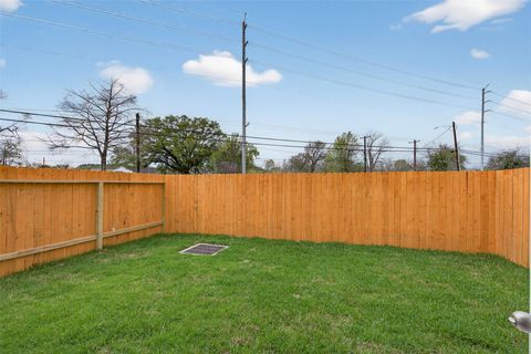 Tiny photo for 2011 Rocky Sharp Trail, Houston, TX 77088 (MLS # 24577374)