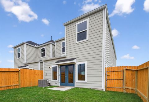 Tiny photo for 2011 Rocky Sharp Trail, Houston, TX 77088 (MLS # 24577374)