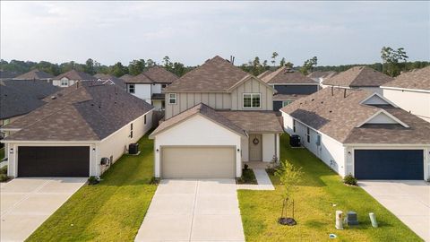 Homes For Sale - 2465 Bull Trout Drive<br/> Conroe, TX 77384