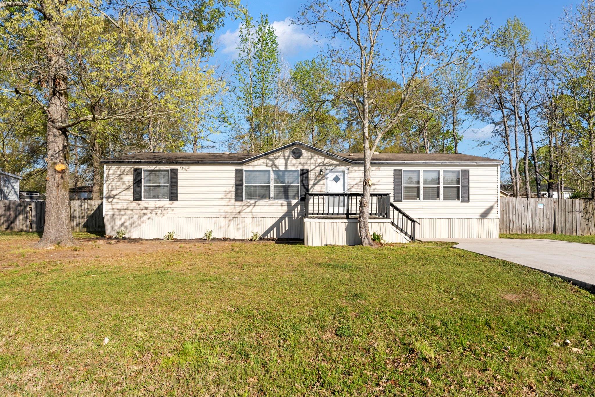 Photo 1 of 48 — 150 Pegasus Court, Conroe, TX 77306