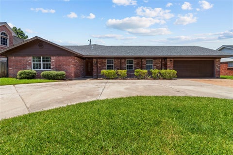 Photo of 2304 Harper Drive, Pasadena, TX 77502 (MLS # 52369083)