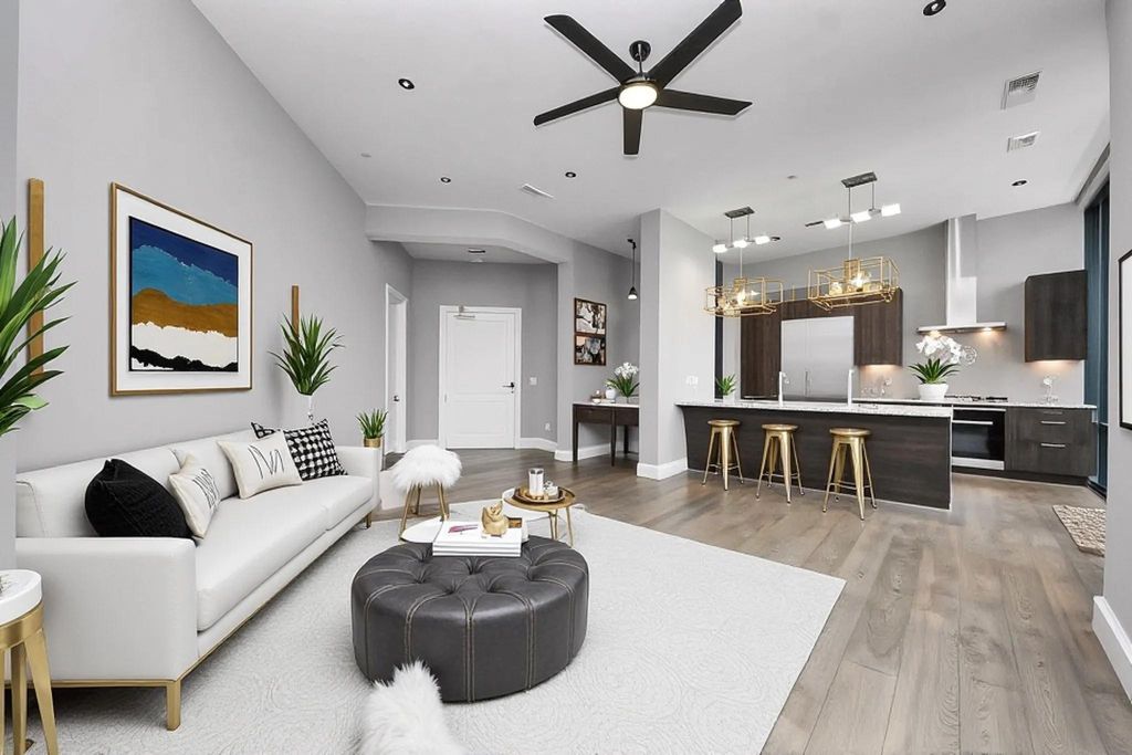 Photo of 1409 Post Oak Boulevard #803, Houston, TX 77056 (MLS # 39141259)