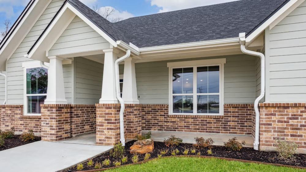 1016 Cottonwood Bend Lane