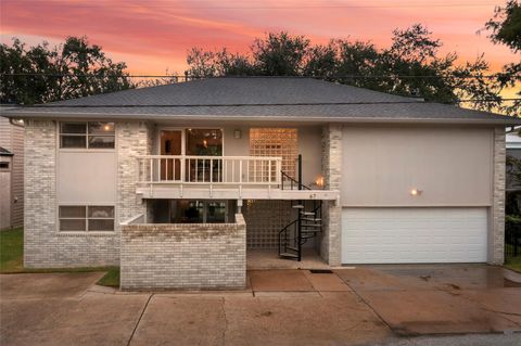 Photo of 67 Harbor Lane, Kemah, TX 77565 (MLS # 95994007) Photo of 67 Harbor Lane, Kemah, TX 77565 (MLS # 95994007)