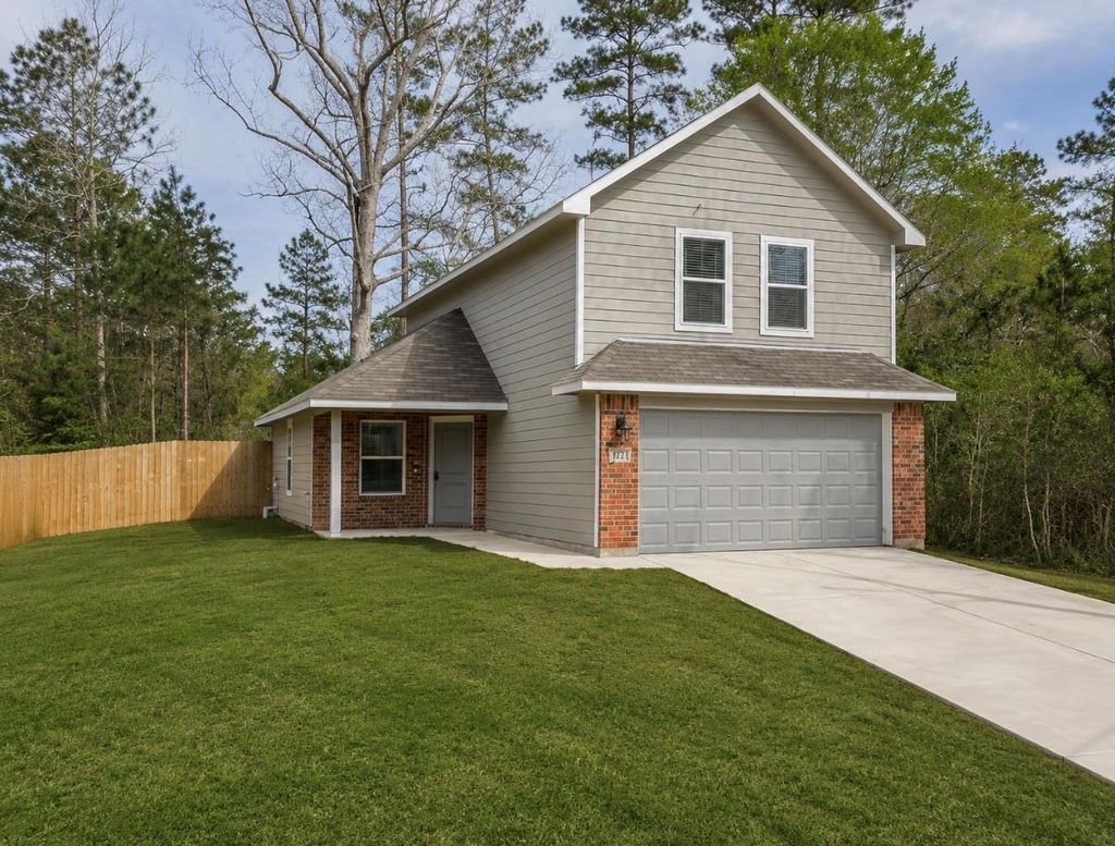 Photo of 112 Indian Creek Circle, Willis, TX 77378 (MLS # 46161033)