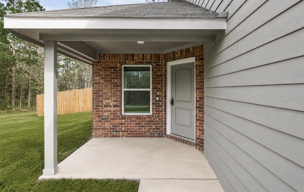 Photo of 112 Indian Creek Circle, Willis, TX 77378 (MLS # 46161033)