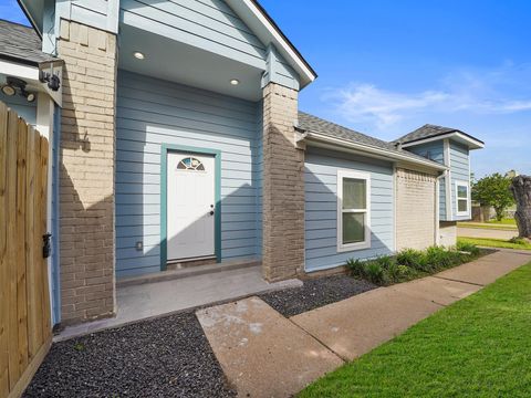 Photo of 6431 Marinwood Drive, Houston, TX 77053 (MLS # 70095841)