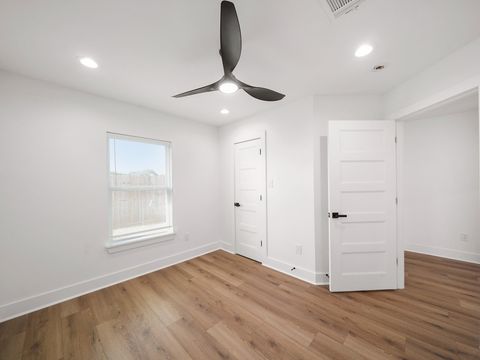 Tiny photo for 6431 Marinwood Drive, Houston, TX 77053 (MLS # 70095841)