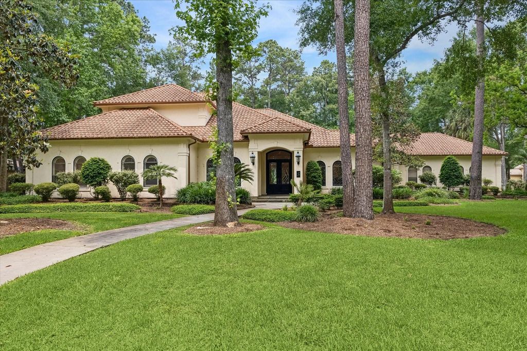 Photo of 5 Magnolia Woods Drive, Kingwood, TX 77339 (MLS # 90606939)