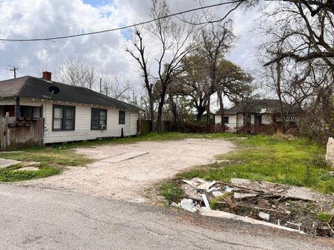 2007 Brackenridge Street Houston TX 77026