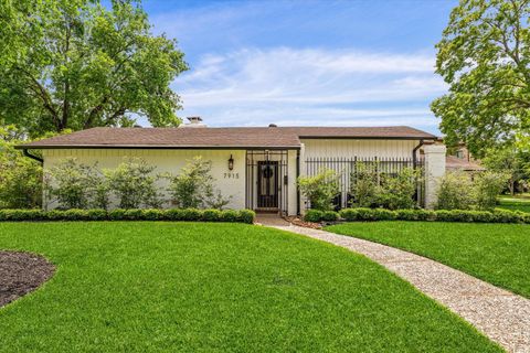 Photo of 7915 Del Monte Drive, Houston, TX 77063 (MLS # 34429507)
