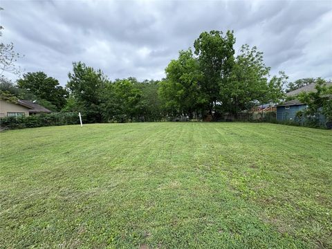Photo of 4503 Collingsworth Street, Houston, TX 77026 (MLS # 41128777)
