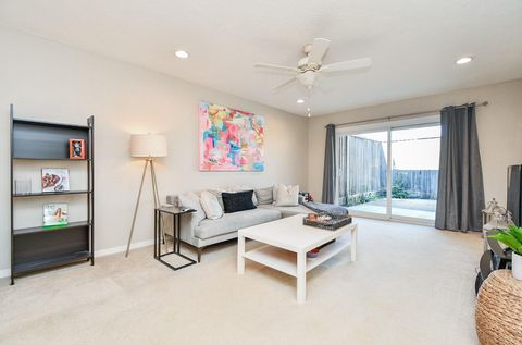 Photo of 2700 Bellefontaine Street #A6, Houston, TX 77025 (MLS # 92483168)