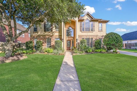 Photo of 1607 Cascade Falls Drive, Friendswood, TX 77546 (MLS # 84379404)