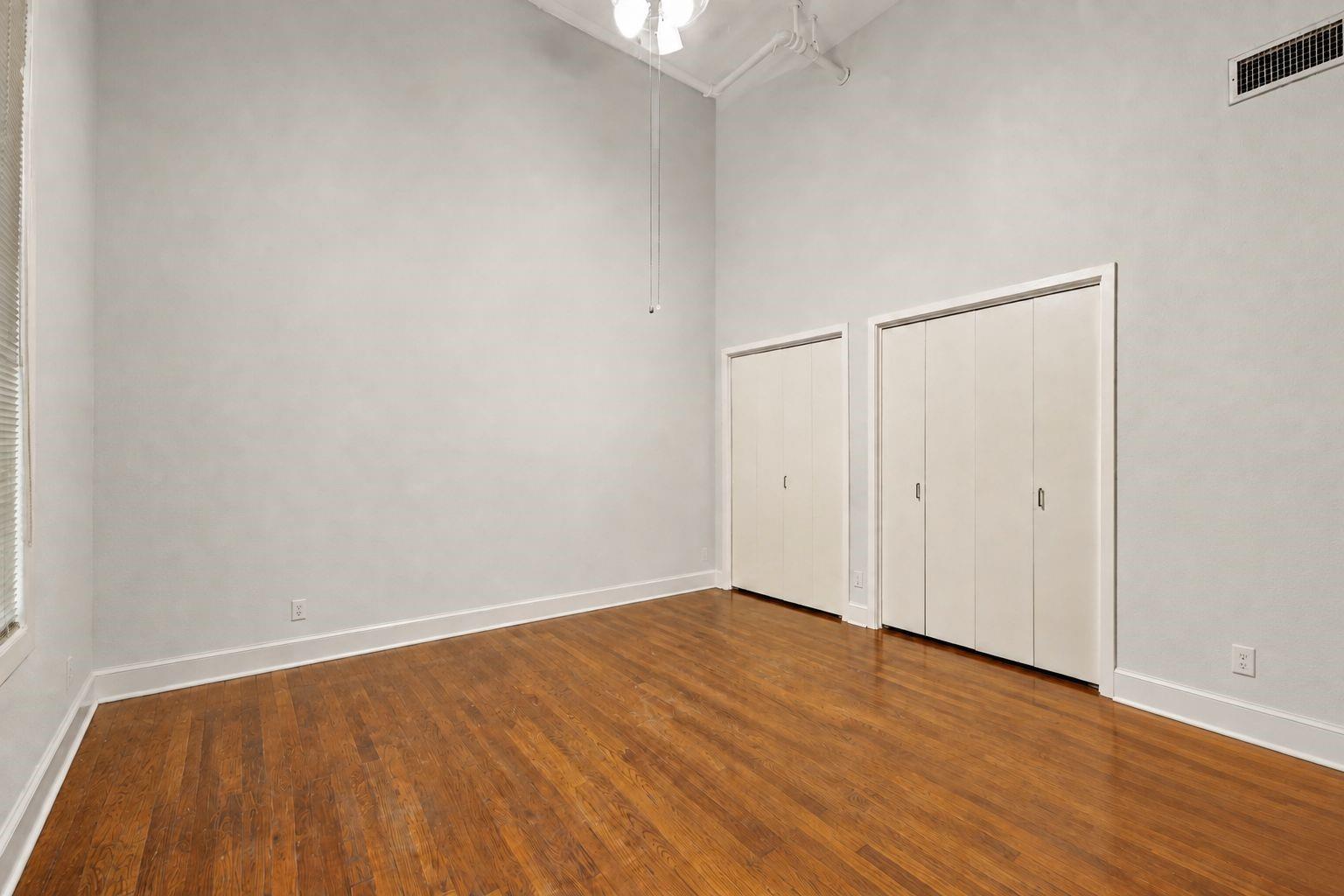 2121 Strand St 2B
