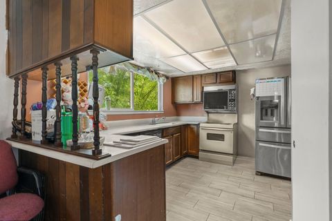 Tiny photo for 8506 Rivercross Road, Houston, TX 77064 (MLS # 14083093)