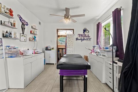 Tiny photo for 8506 Rivercross Road, Houston, TX 77064 (MLS # 14083093)