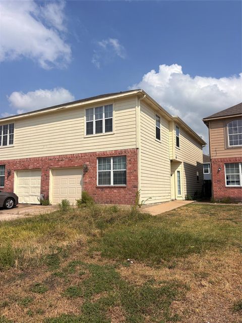 Photo of 6410 Waldron Drive #B, Houston, TX 77084 (MLS # 22828950)