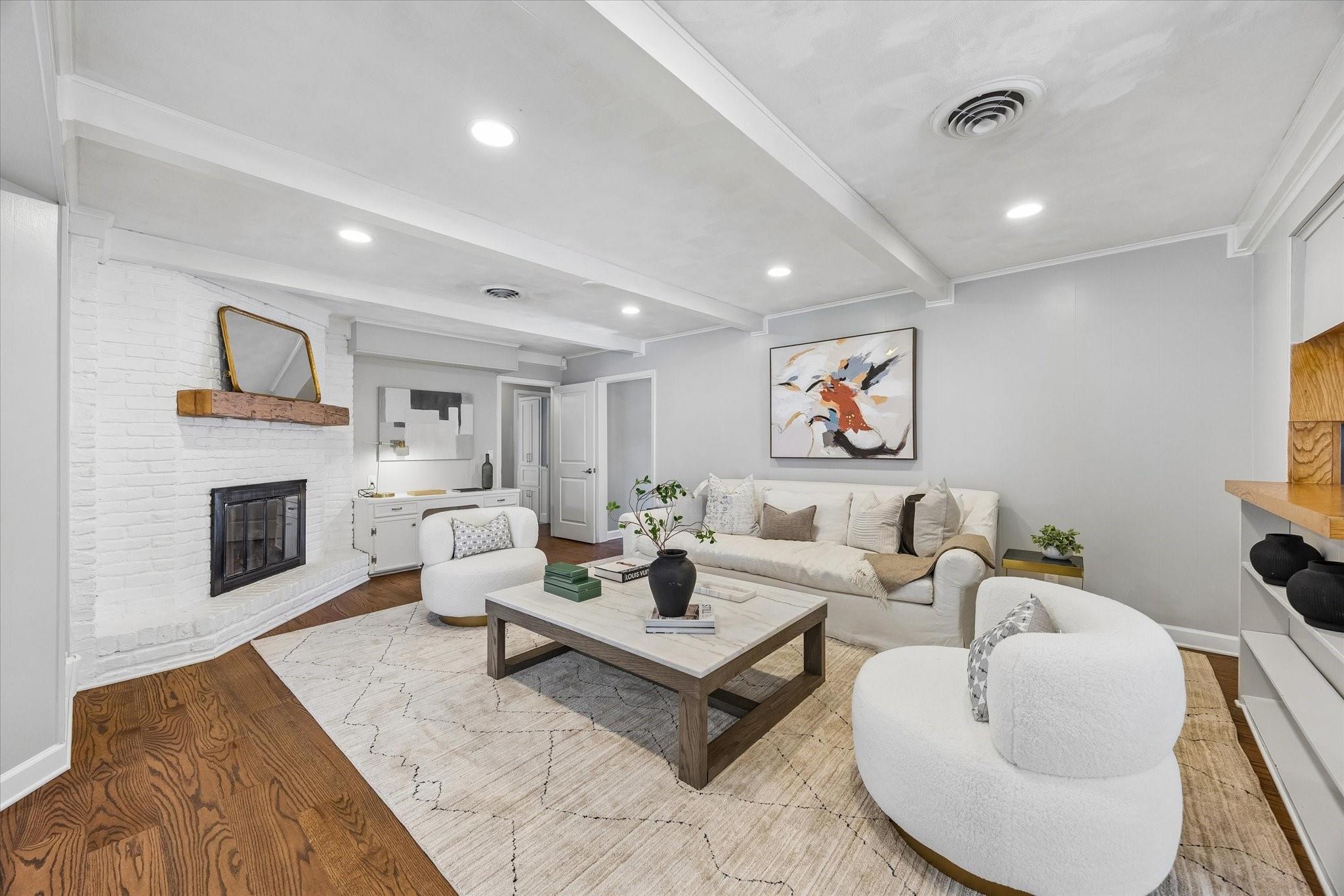 1018 Ben Hur Drive