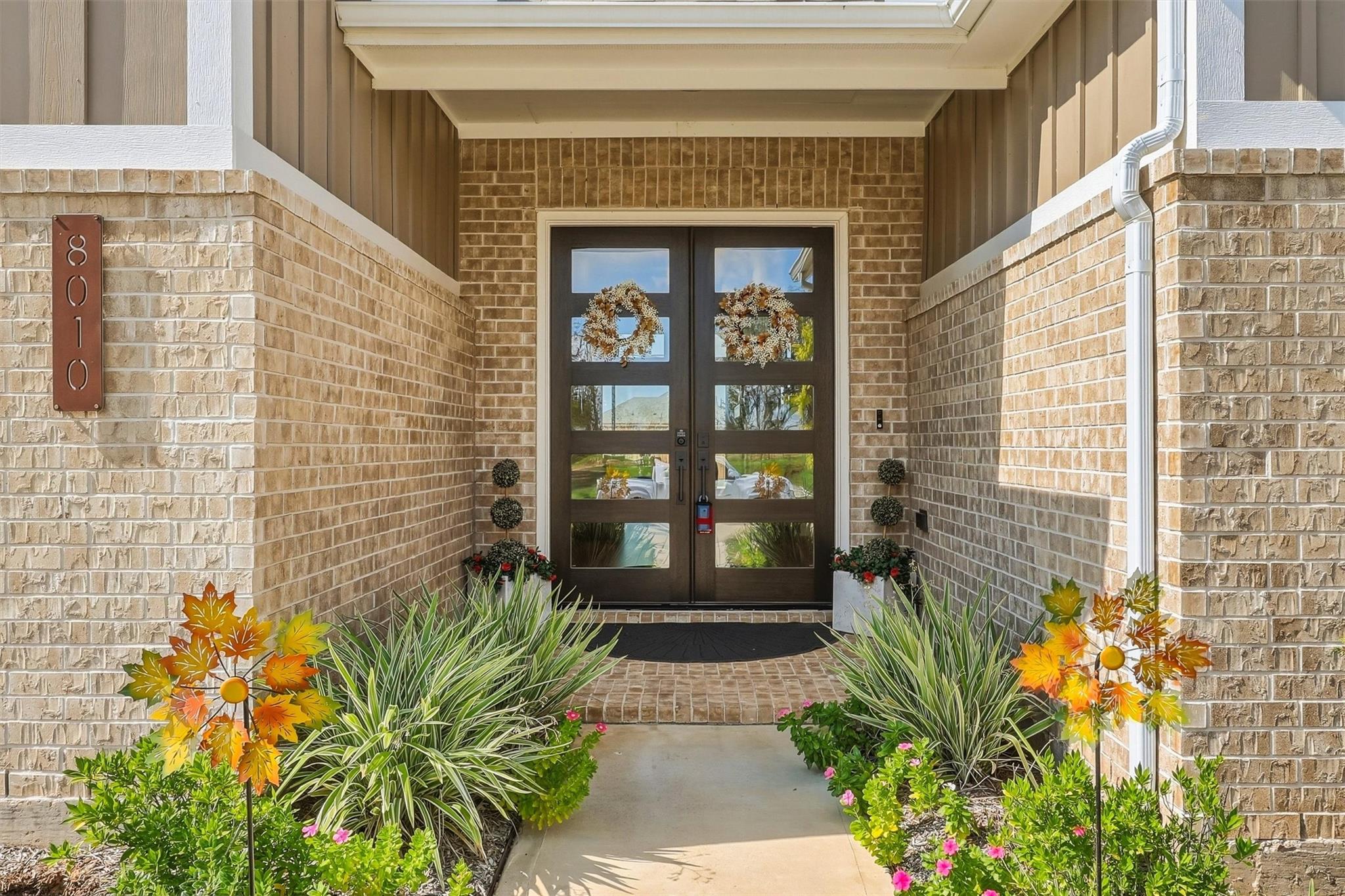 8010 River Bluet Place