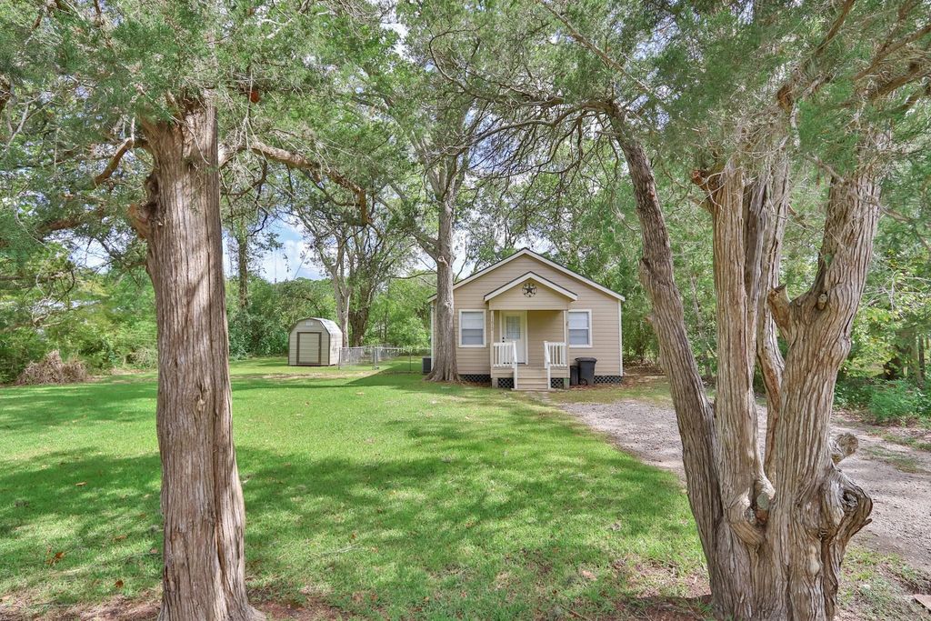 Photo of 11913 25th Street, Santa Fe, TX 77510 (MLS # 26020920)