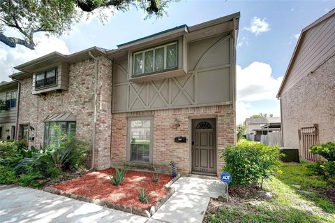 Photo of 7336 Crownwest Street #7336, Houston, TX 77072 (MLS # 43234555)