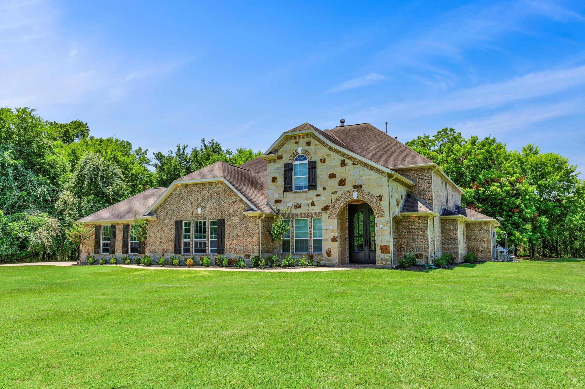 36345 Lady J Circle