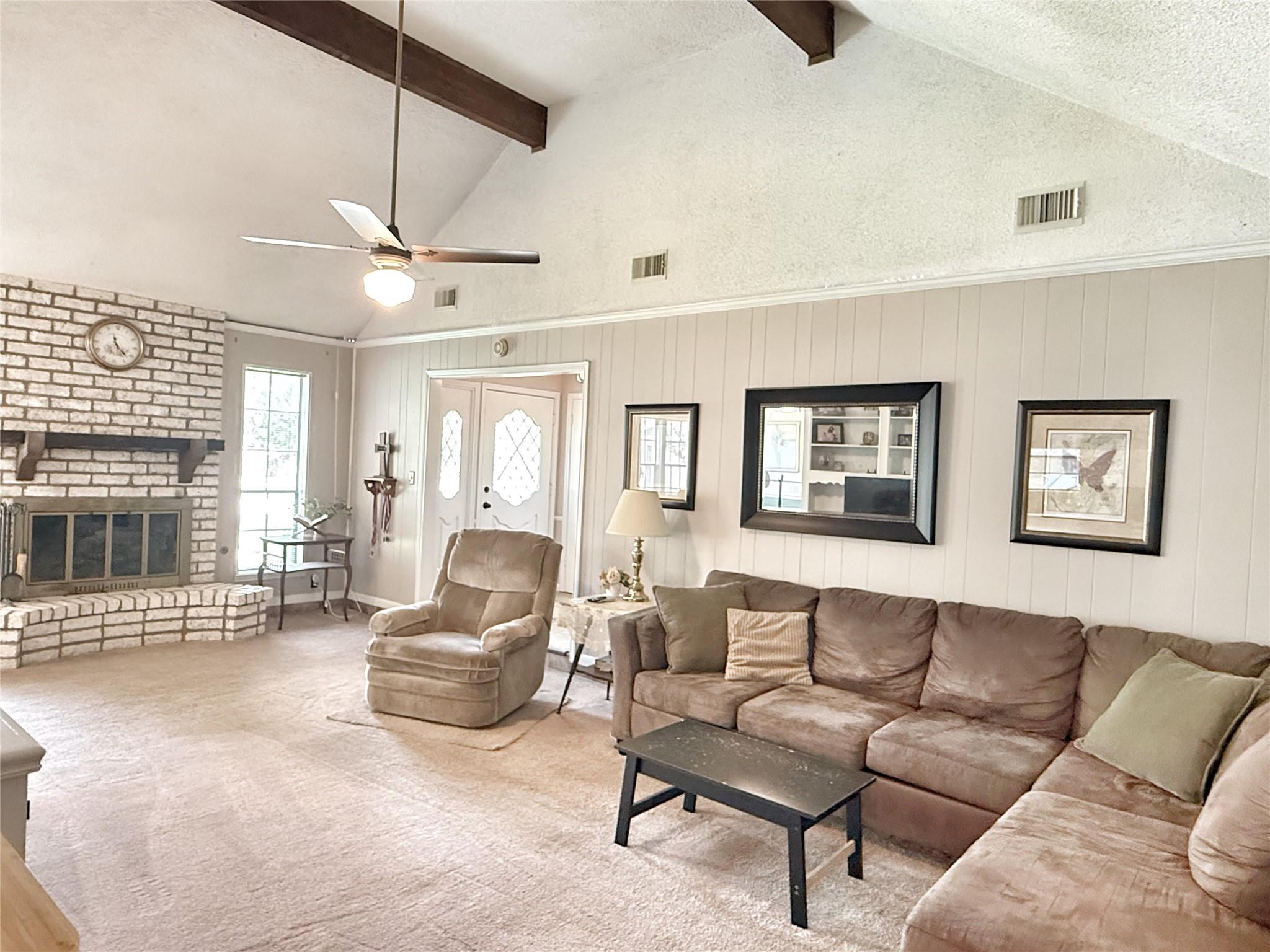 123 Spanish Moss Lane