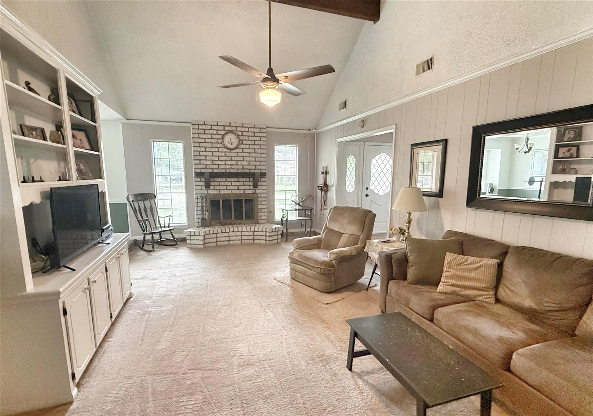 123 Spanish Moss Lane