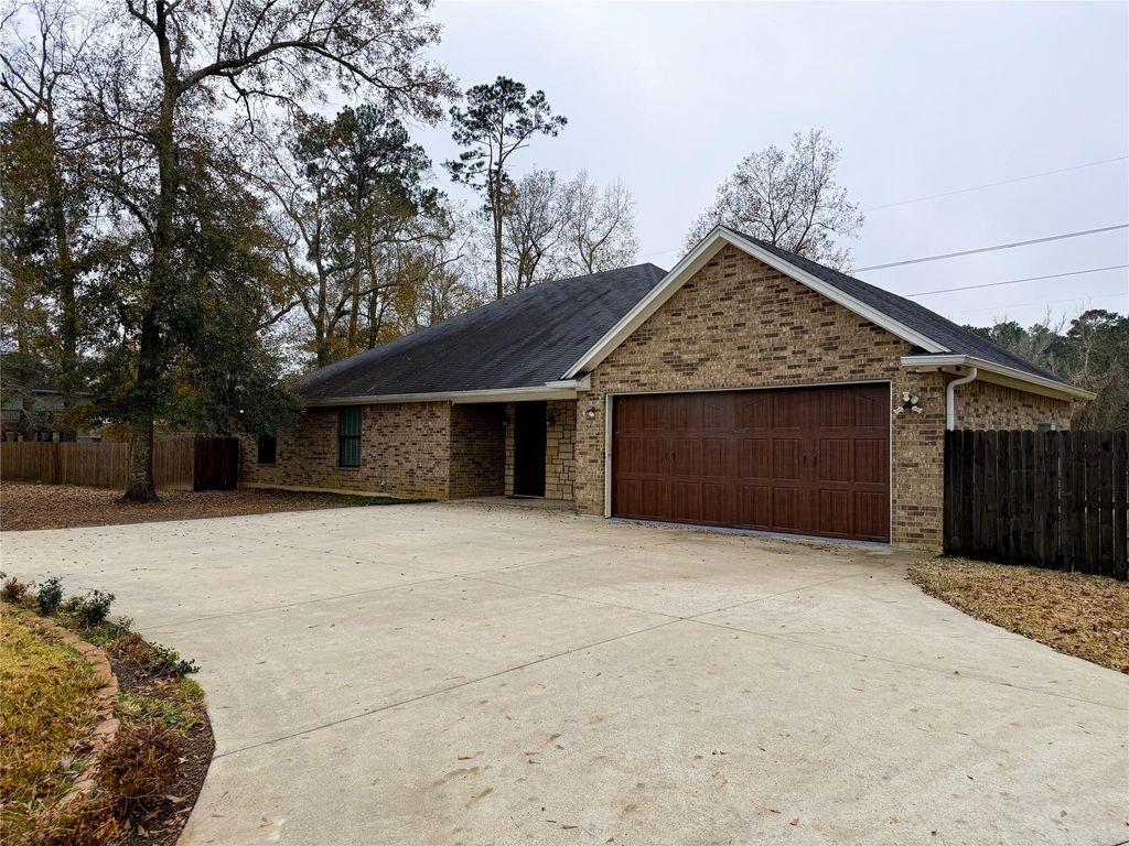 Photo of 12250 Charlotte Drive, Lumberton, TX 77657 (MLS # 73614744)