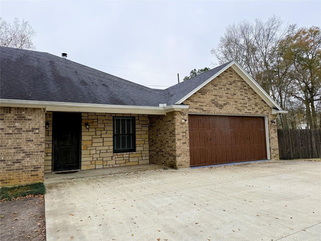 Photo of 12250 Charlotte Drive, Lumberton, TX 77657 (MLS # 73614744)