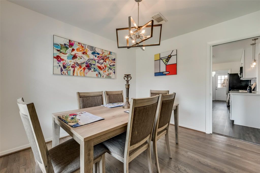 Photo of 5118 Sanford Road, Houston, TX 77035 (MLS # 87661281)