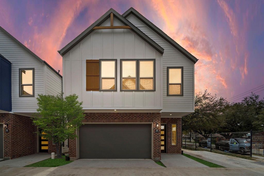 Photo of 2200 Marnel Road #J, Houston, TX 77055 (MLS # 72330689)