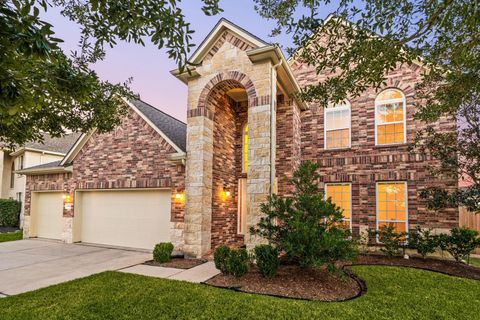 Photo of 12404 Winebrook Drive, Pearland, TX 77584 (MLS # 60214105)