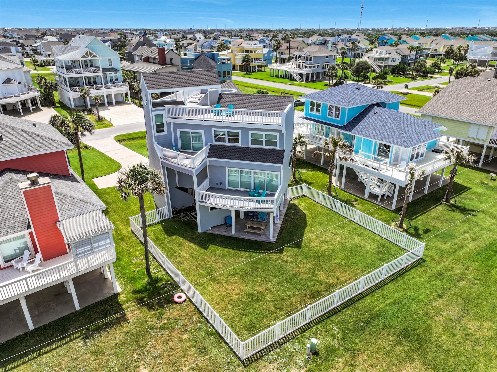 Galveston, Texas, 77554, United States, 3 Bedrooms Bedrooms, ,4 BathroomsBathrooms,Residential,Active,2020743