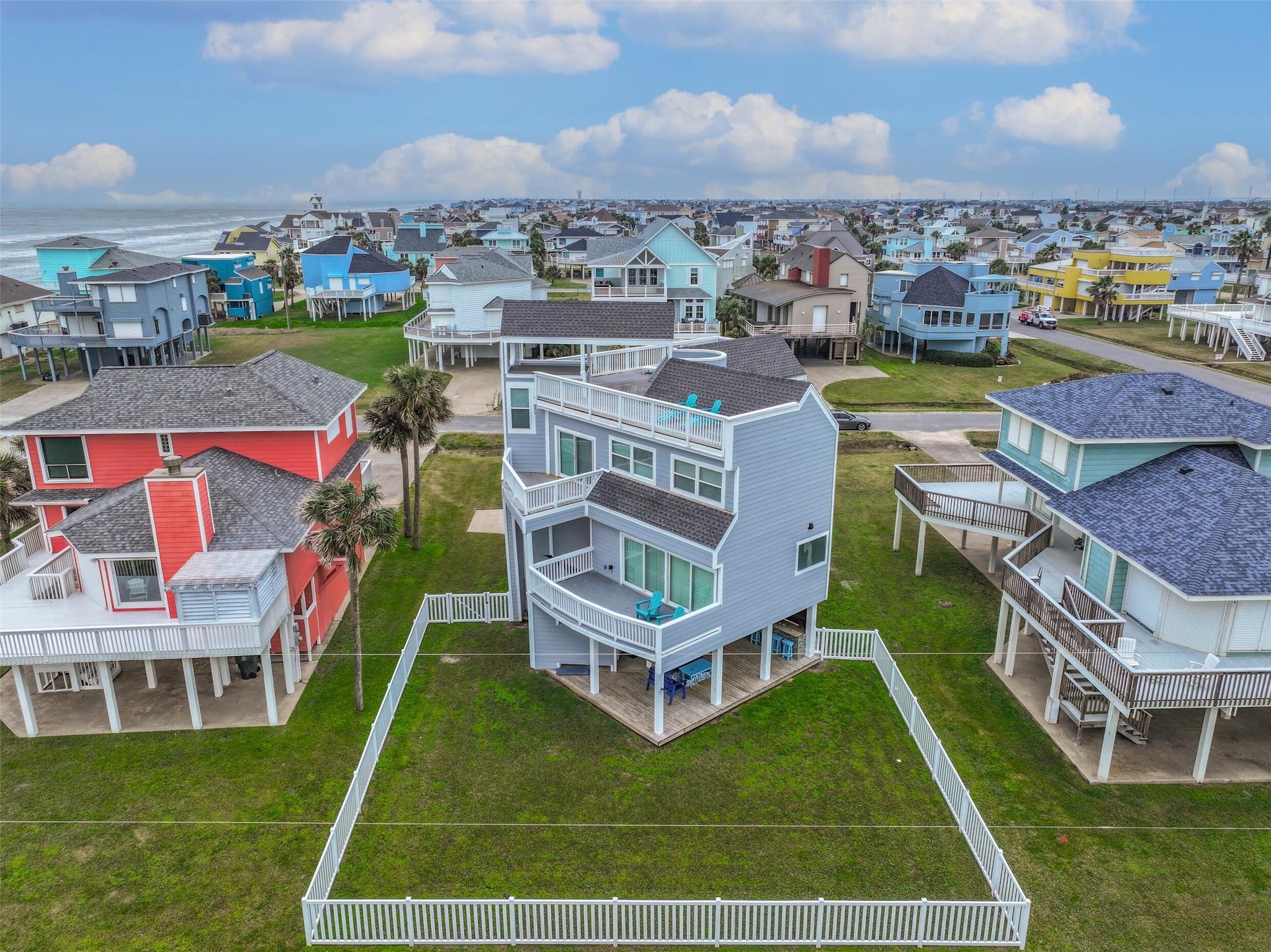 Galveston, Texas, 77554, United States, 3 Bedrooms Bedrooms, ,4 BathroomsBathrooms,Residential,Active,2020743