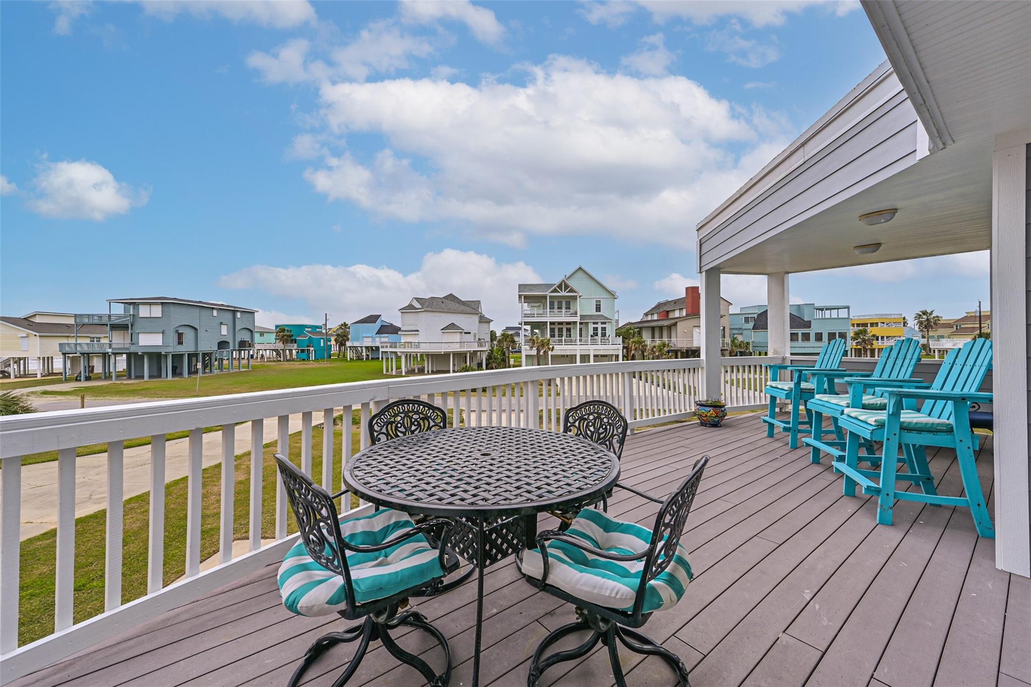 Galveston, Texas, 77554, United States, 3 Bedrooms Bedrooms, ,4 BathroomsBathrooms,Residential,Active,2020743