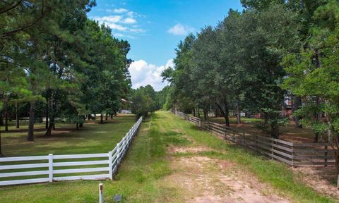 Vacant Land For Sale - 000 Whispering Meadow<br/> Magnolia, TX 77355