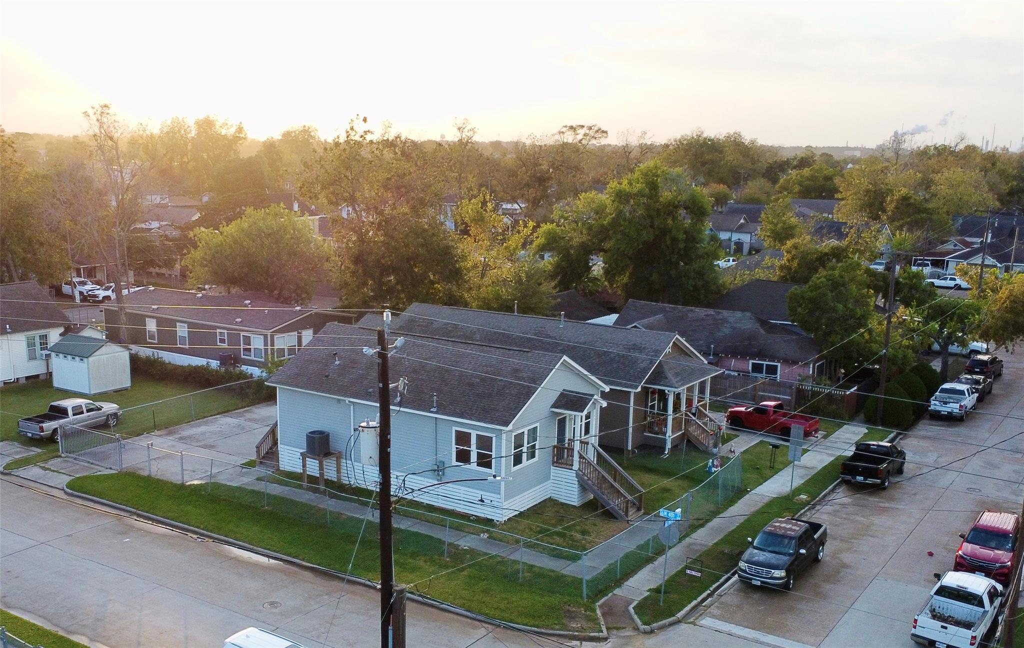 323 E Murrill Street