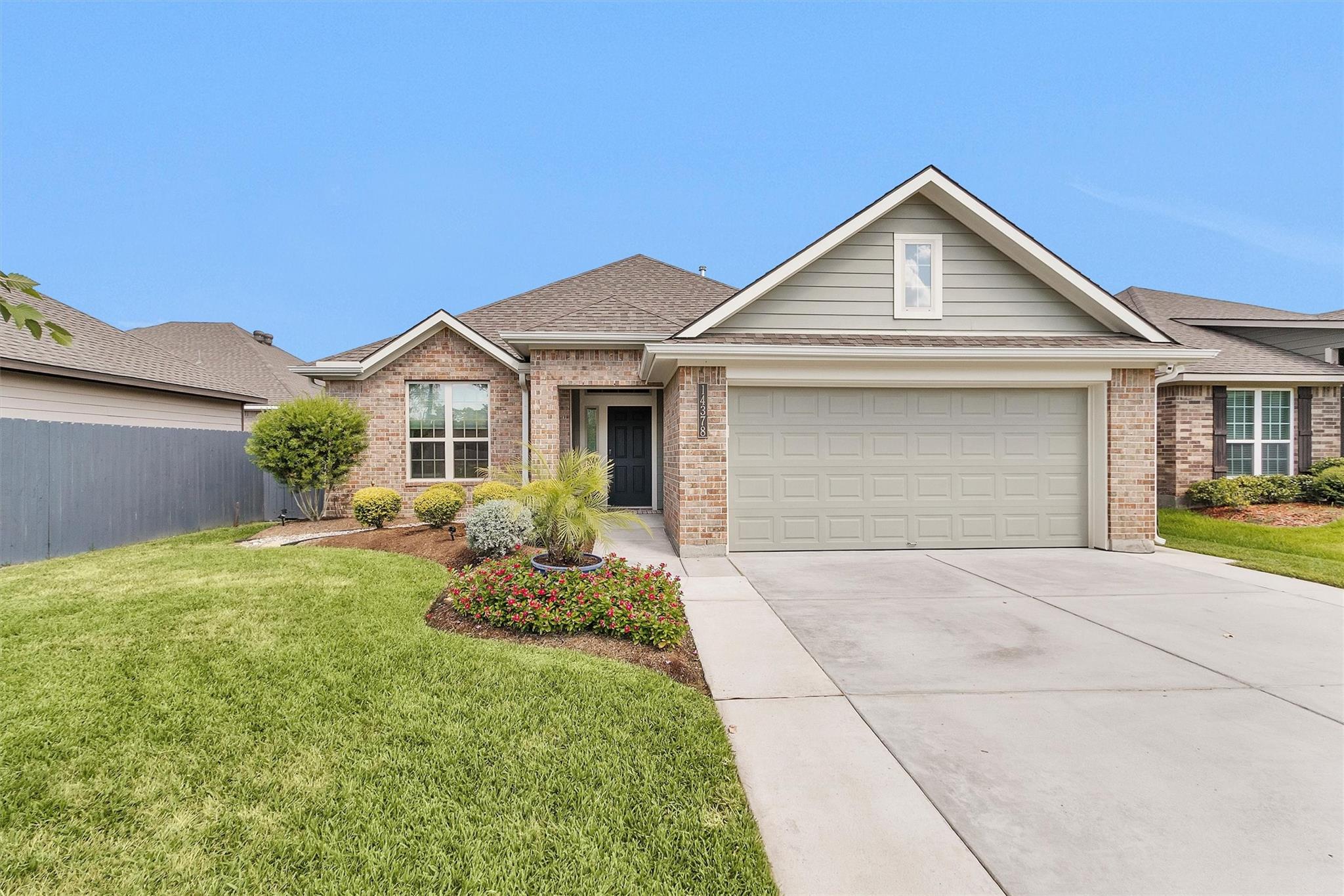 14378 S Summerchase Circle
