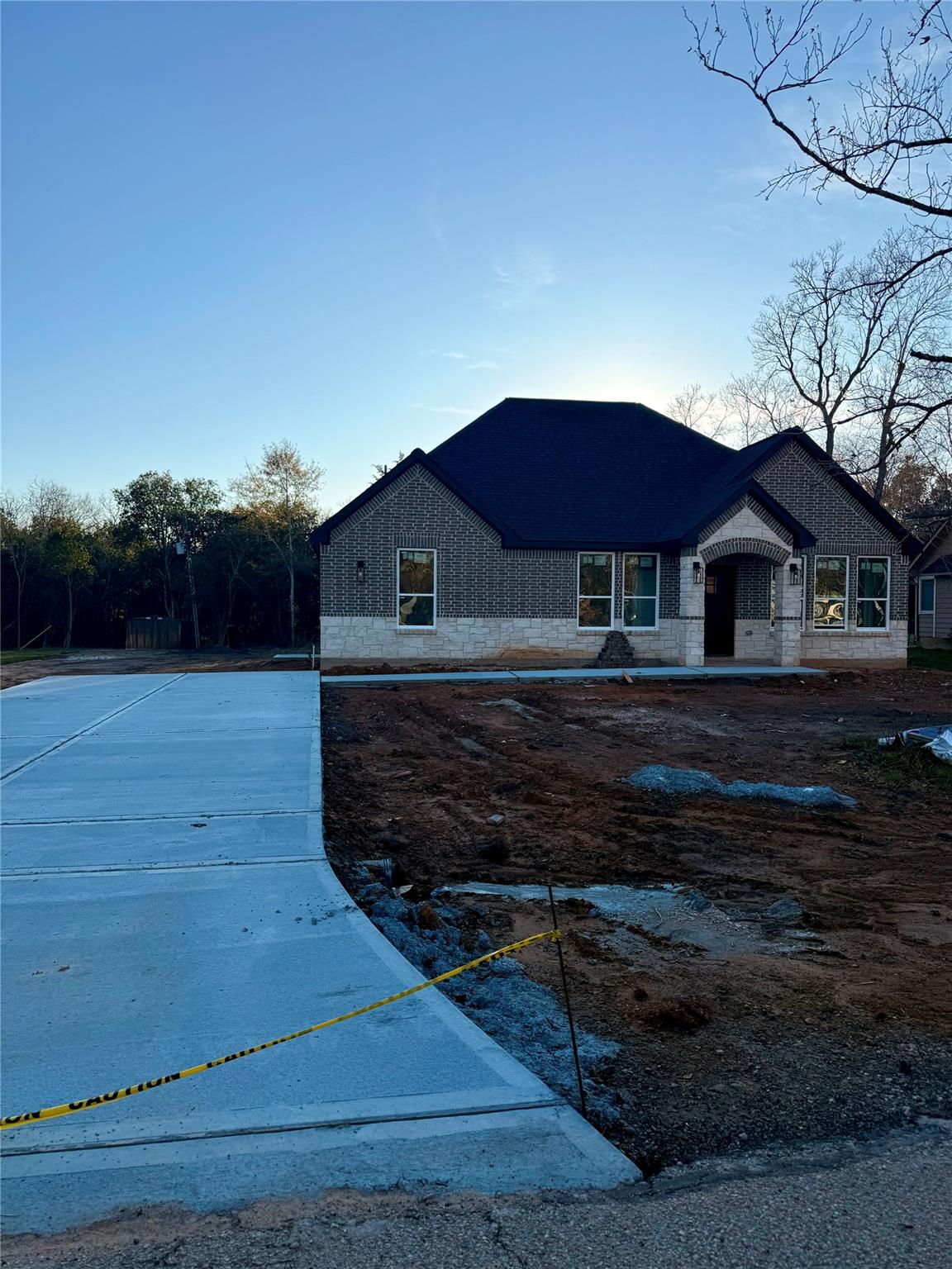 3822 Sunrise Lane