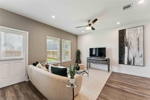 Tiny photo for 4821 Peanut Butter And Jelly Drive, Houston, TX 77048 (MLS # 21420723)